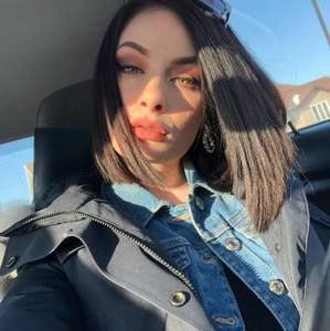 Meet your Posher, Marissa